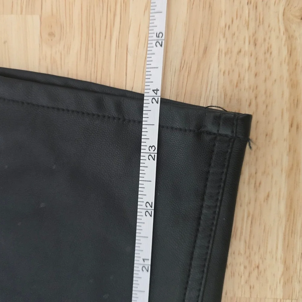 Abercrombie‎ & Fitch Black Faux Leather Ultra High Rise Straight Pants Size 29 S